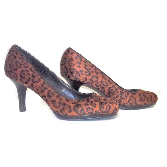 Etienne Aigner Classic Leopard Pumps Heels 7.5 - Picture 3 of 6